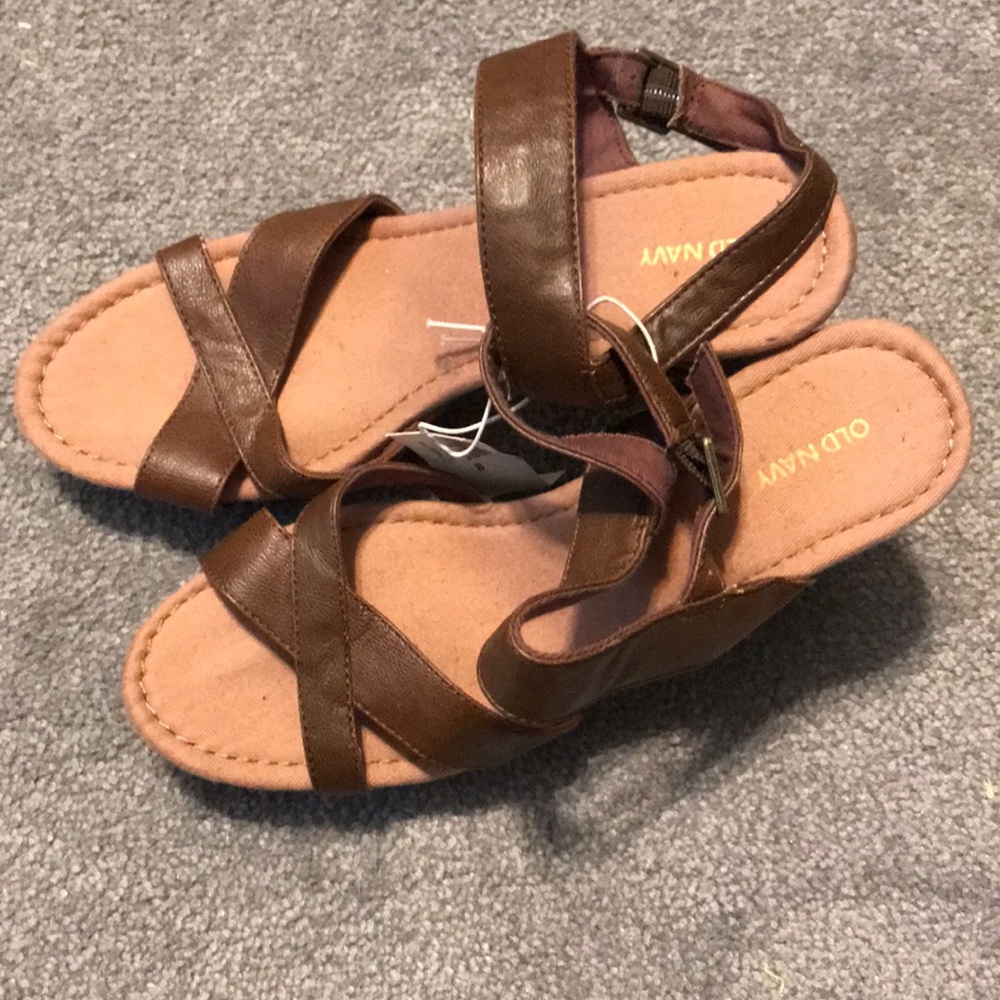 Beautiful brown summer sandals size 8